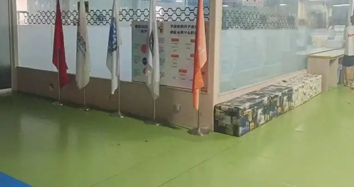 11岁男孩被泳池排水口吸住后溺亡！家长注意避雷，这类游泳馆别去