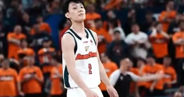 粤沪恩怨再起：徐杰的困境与杜锋的战术博弈