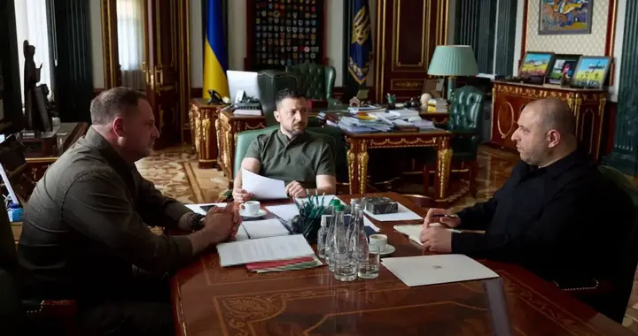 破口大骂泽连斯基半小时！叶尔马克最后才知道，自己才是背锅侠