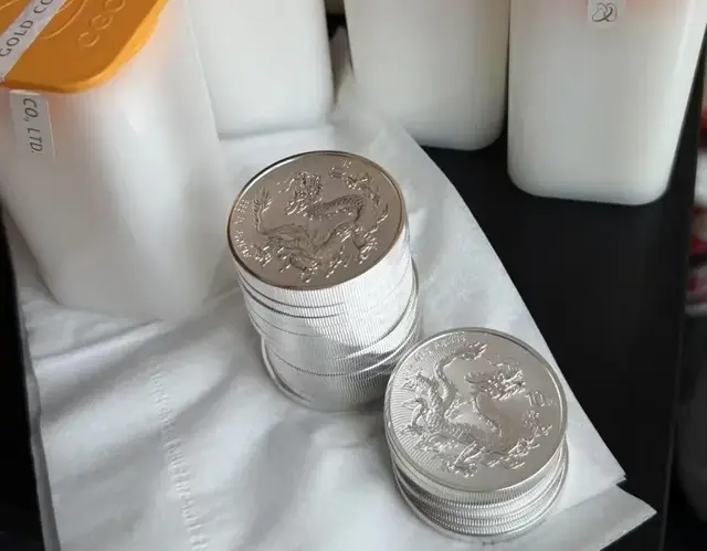 2025年中国龙银质纪念币市场行情前瞻与风险提示