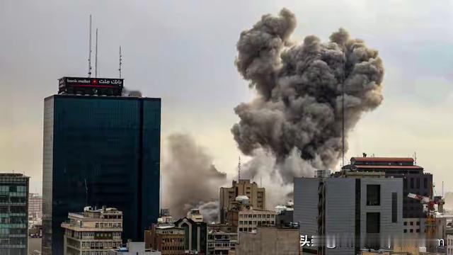 可爱灵灵：以军炸出“红线”，伊朗撂狠话