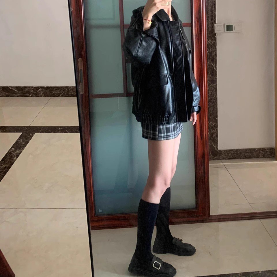 他家的袜子质量超好，穿着很暖，是毛圈的