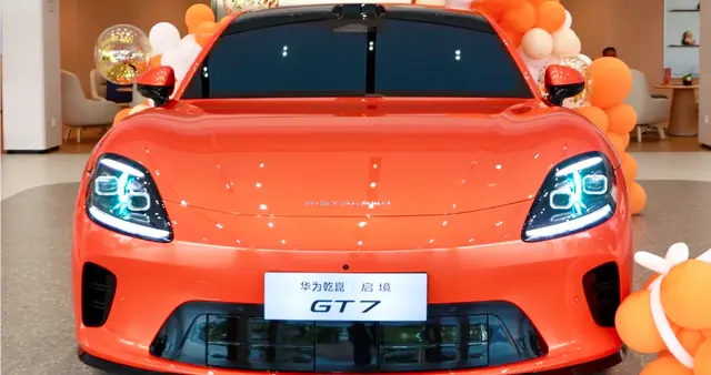 2.98秒破百+900km续航+华为全栈，启境GT7能跑山能装家的猎装车