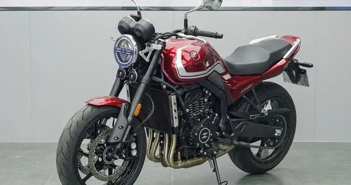 四缸动力下探3万内？2026款张雪500F复古机车，四缸声浪+复古颜值