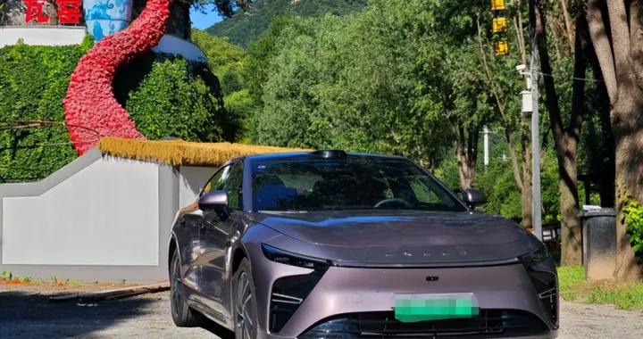 年轻首车怎么选？星纪元ES增程与阿维塔06的取舍之道