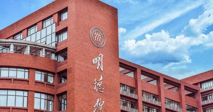 捡漏天花板！2026广西985投档大变局，最大降幅127分 513分稳上985