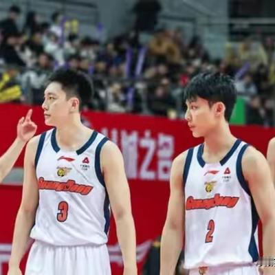 腾飞体育课：广东客场91:85险胜广厦迎