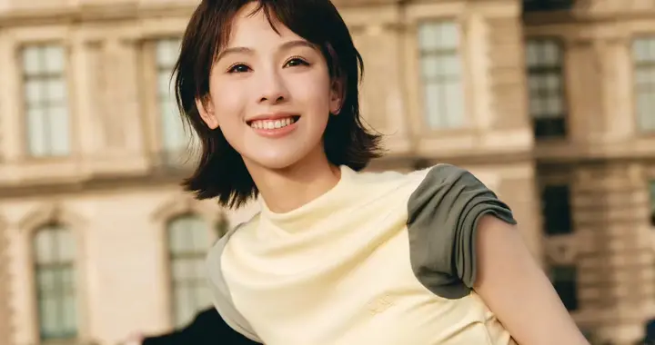 陈都灵巴黎时装周短发封神：清冷学霸变身法式少女