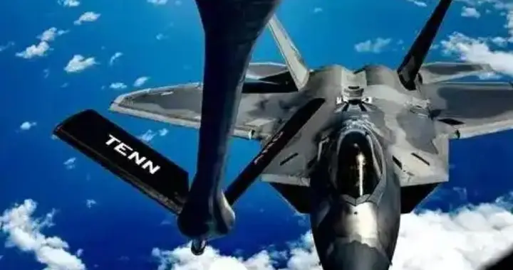 美日撤走堤丰，东亚局势升温！东风21D列阵，歼20巡航