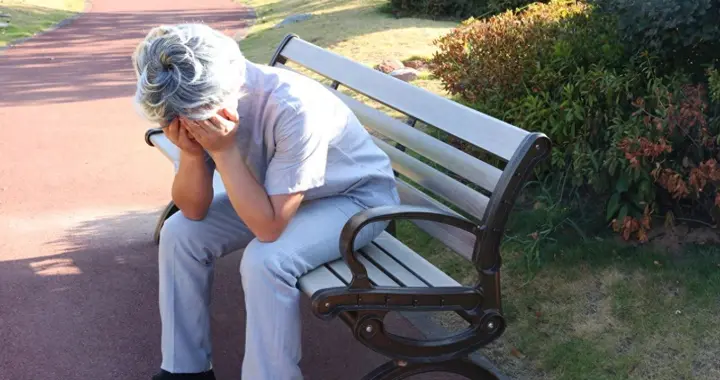 老年痴呆的“祸根”被揪出！医生：若有这3种吃饭习惯，尽快改正