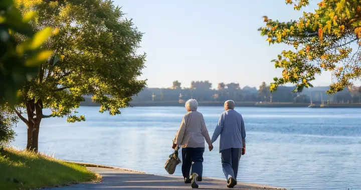 散步立大功！医生发现：散步可能对这3种慢性病有好处！可以试试