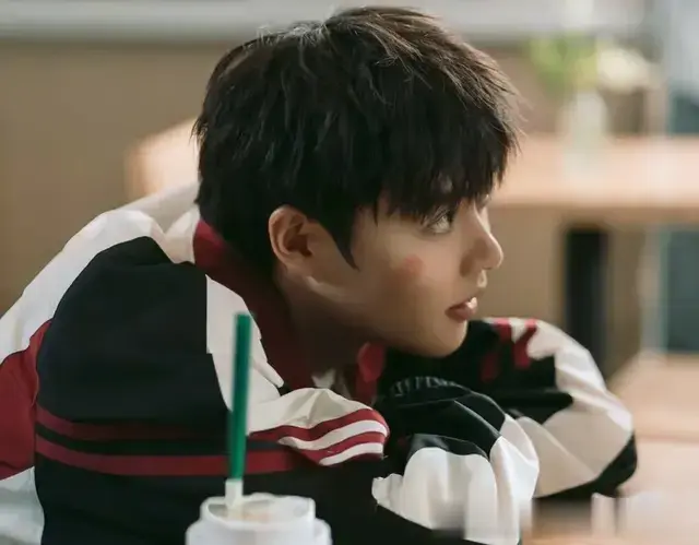 新F4诞生 短剧TOP4纷纷换人800倍速 “小孩叔”沉思陈添祥一夜上位