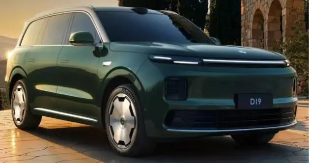 零跑飘了？D19正式亮相，预估要卖25-30万？凭什么卖“高价”？