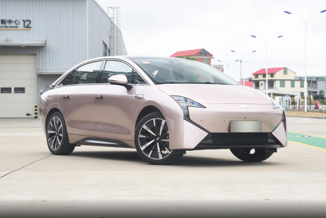 定位纯电紧凑型车，吉祥AIR备受期待？14.78万起值得吗