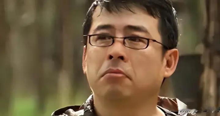 扬言让中国向全世界道歉，惨遭央视辞退的阿丘，下场一点都不可惜