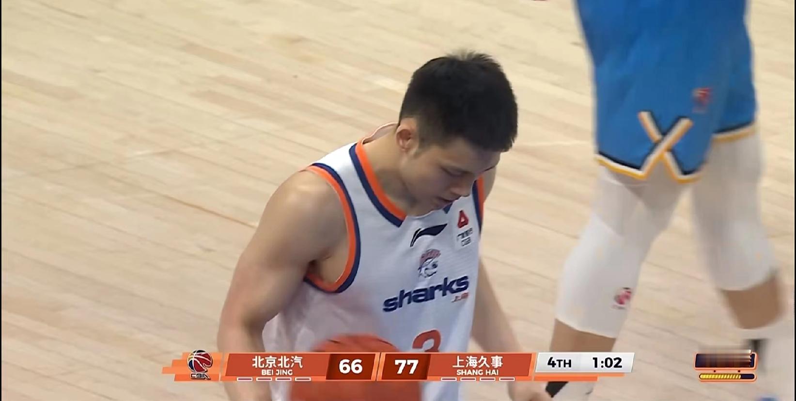 聊热点-66！上海男篮客场拿下天王山，2-1夺赛点，北京被逼入绝境  ...