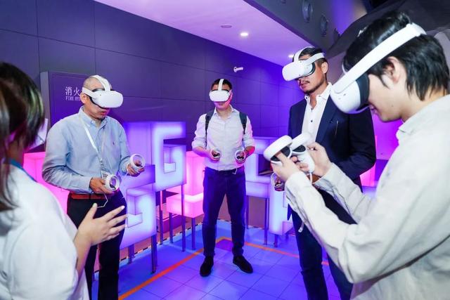 上影节数字影视体验展：策展人陪你玩“在现场”活动！