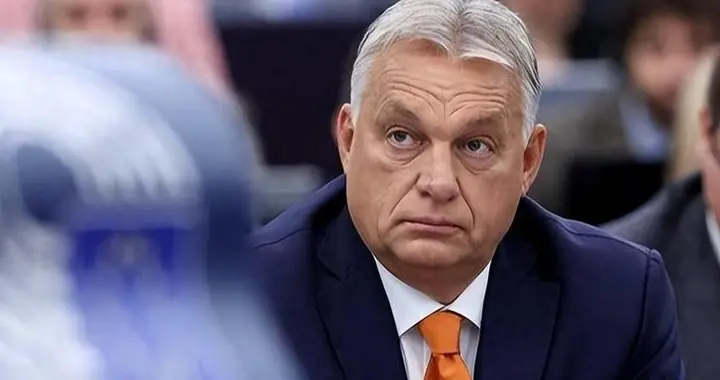 欧尔班惨败！欧盟刚庆祝完就傻眼：普京的“不死鸟”替补早已磨刀