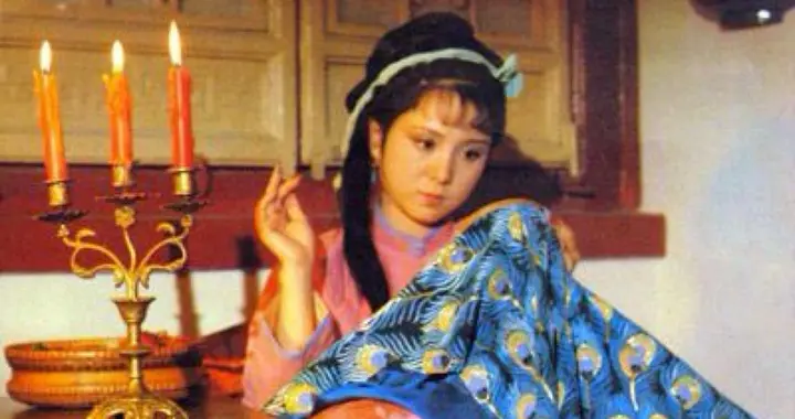 一身傲骨、一手绝活的晴雯——白话《红楼梦》第五十二回