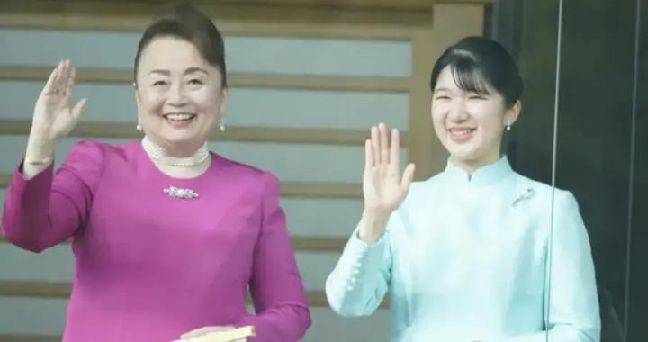 新年参贺悠仁首现身，满屏都是他！爱子出镜少，纪子妃露得意笑容