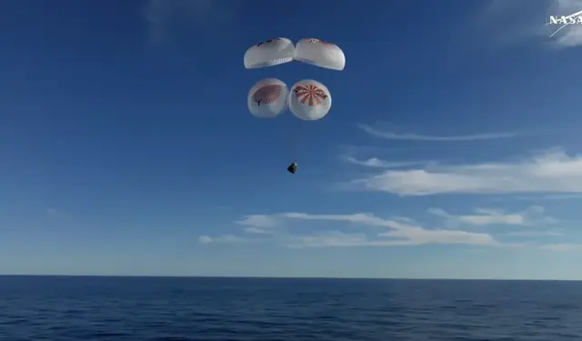 滞留9个月的美国宇航员回地球了吗？