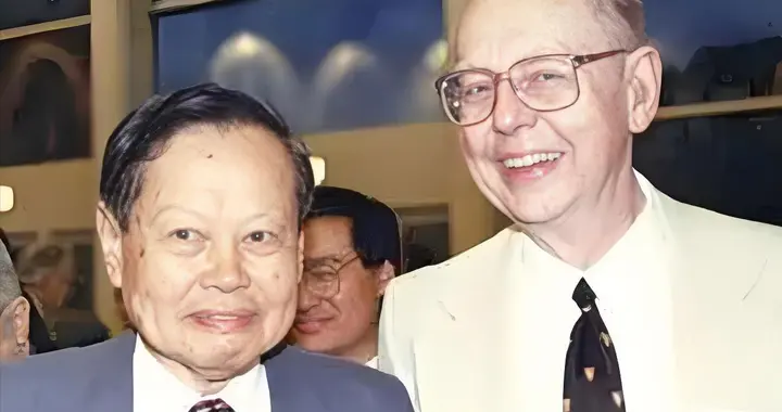 大众欠杨振宁一个认知：物理学界比肩爱因斯坦，没有之一！