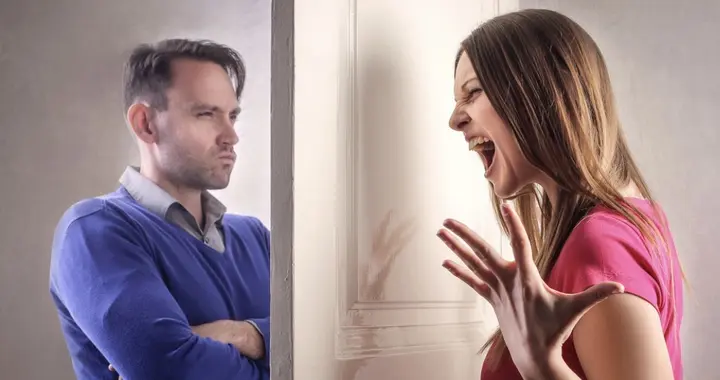 人到中年总陷痛苦轮回，未完成课题终要面对，直面才是唯一出路