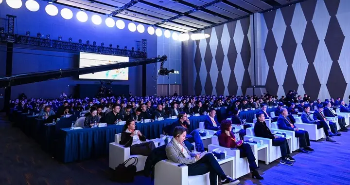 2025国际汽车设计论坛，吉利“中国设计·全球审美”当红不让