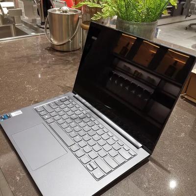 开开心心好运来：联想笔记本每年都出新款吗