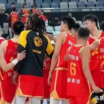 爱体育的笨小孩：CBA联赛的赛场上，本轮