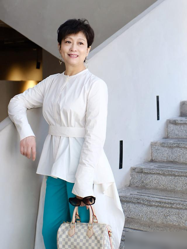 60岁120斤阿姨凭啥这么美？这3个秘诀太实用！