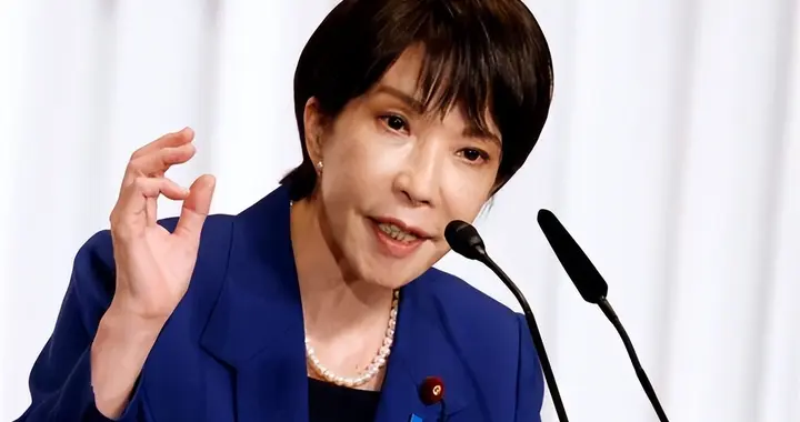 日本恼羞成怒，中方登上日本“领土”？中方刚走，俄开始轰炸演习