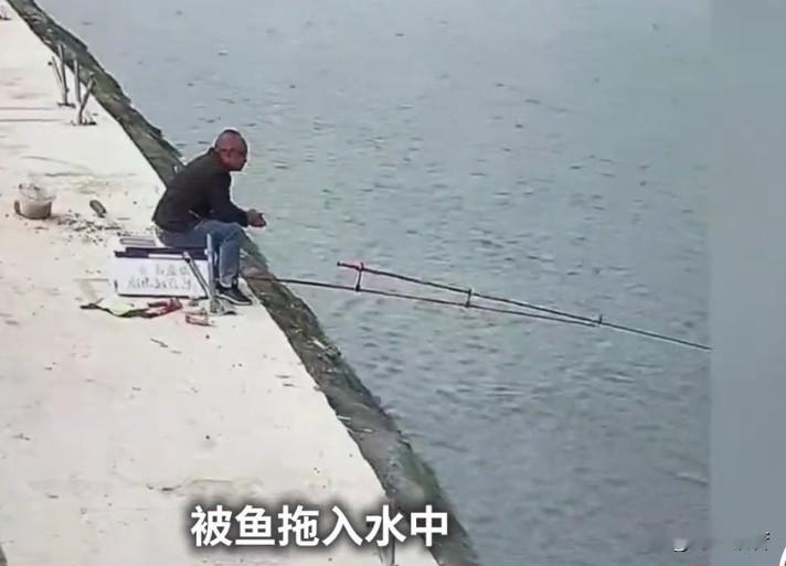 硬碰硬，谁怕谁呢！  58斤大鱼运气不佳呀，躲过了无数次鱼钩，这次终...