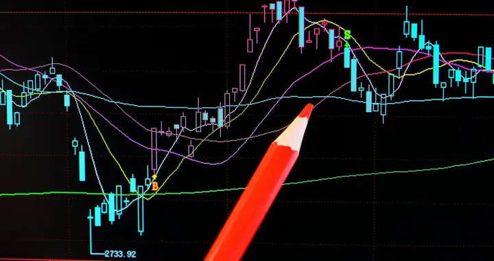 新能源再次爆发，迎来第四轮加速阶段