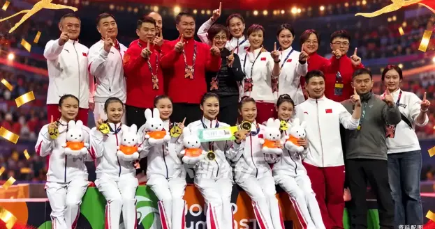 美国七连冠遭终结，中国女团决赛前半小时临时换人夺得金牌！