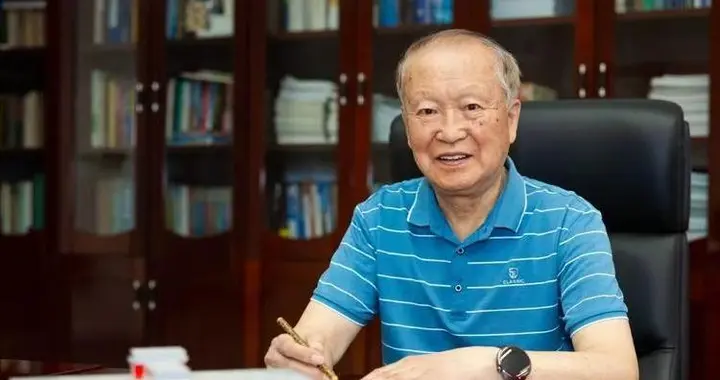 美军神话彻底破灭！中国院士霸气交底，预警雷达可看见8000公里外
