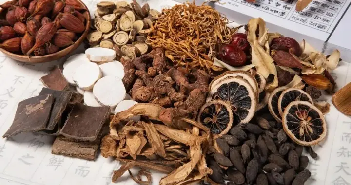 抽动症，孩子胳膊上有一“奇穴”，按按让孩子安静，效果非常灵！