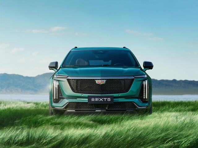 凯迪拉克XT5春日版上市！新增“墨脱绿”配色，限时23.59万起！