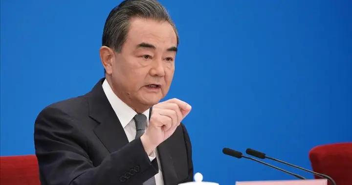 解放军对台军演后，王毅外长正式喊话美国，将了特朗普一军