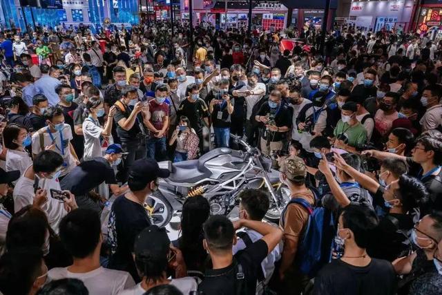 “最早起床 最晚出门”的RA1000终于要上市了，106匹极速235km/h