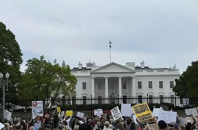 四面楚歌后，特朗普对华安“大罪”，中方罕见警告：我们决不轻饶