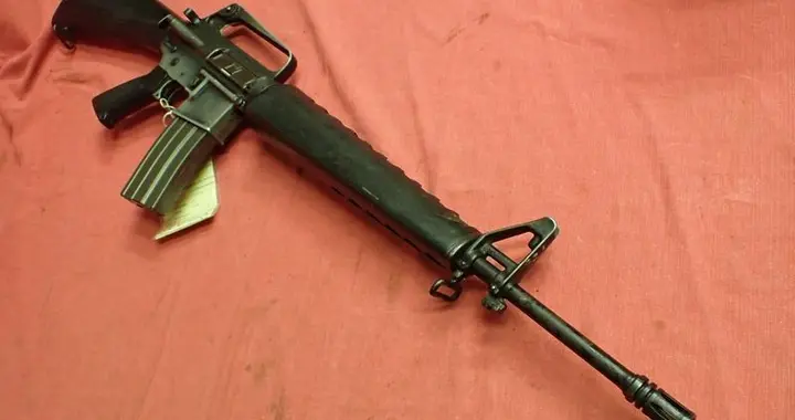 美国陆军柯尔特 M16 突击步枪