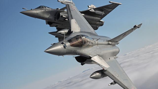 共面波导：也不知道卡塔尔怎么想的，巴基斯