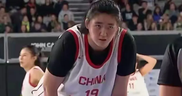 可惜！中国女篮2分输澳大利亚，第三节仅得6分埋祸根，张子宇28分