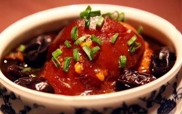 《红楼梦》一道火腿炖肘子，可见王熙凤对贾琏的爱和尊重