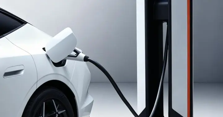 超快充+长续航，领克10+&领克10破解纯电出行痛点