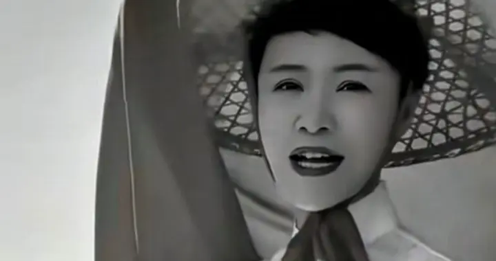 悲痛！贺娇龙红斗篷女神告别，生命最后时刻令人心碎，全网泪目！