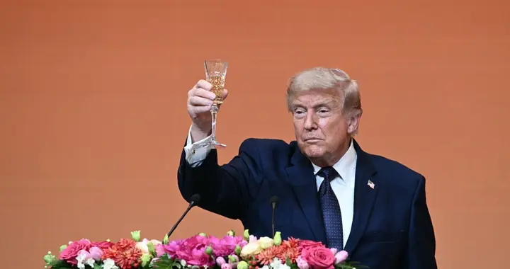 访华最后一天，中方以茶论道，给了特朗普中美外交史上唯二的待遇