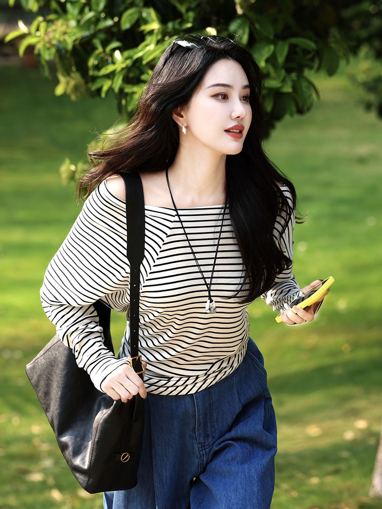 独特超好看小上衣设计感黑白条纹掐腰t恤女