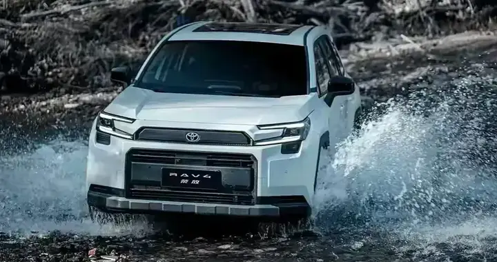 十项全能 无法超越 一汽丰田第六代荣放RAV4正式交付 凭啥是全能冠军